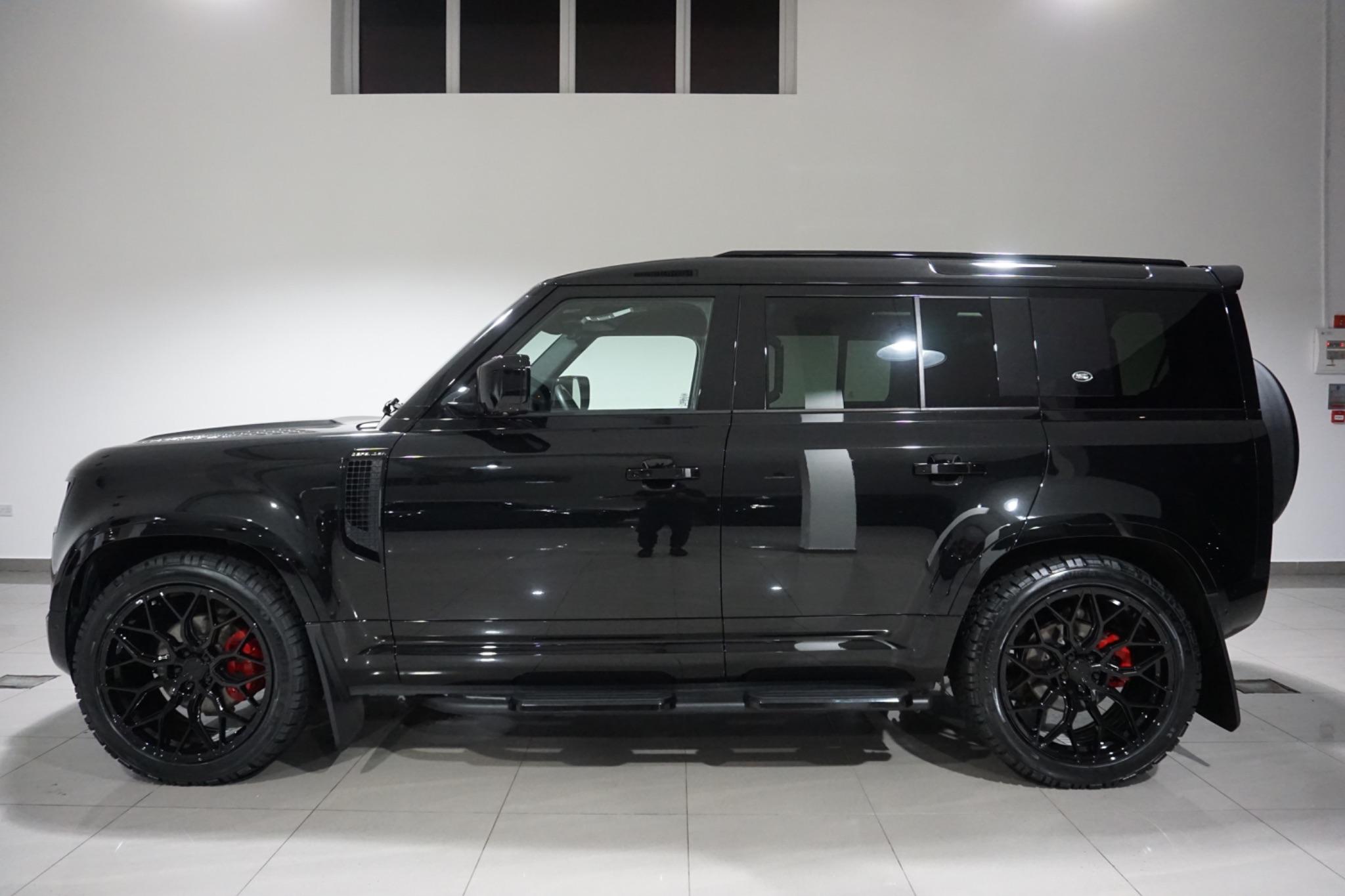 Land Rover Defender 110 3.0 D300 MHEV X-Dynamic HSE Auto 4WD Euro 6 (s/s) 5dr